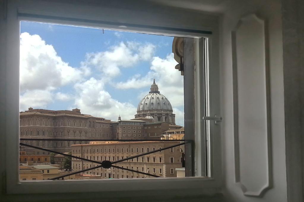 La Rosa Del Vaticano Luxury Apartment Róma Kültér fotó